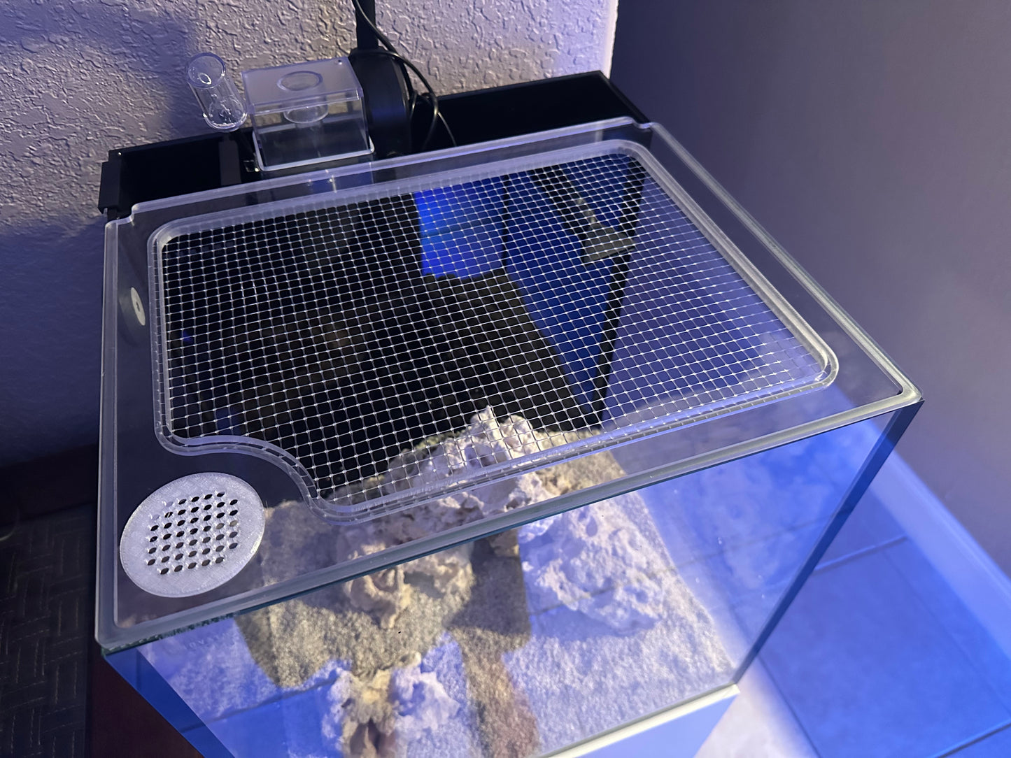 Innovative Marine AIO Mesh Solid Frame Polycarbonate Aquarium Lid