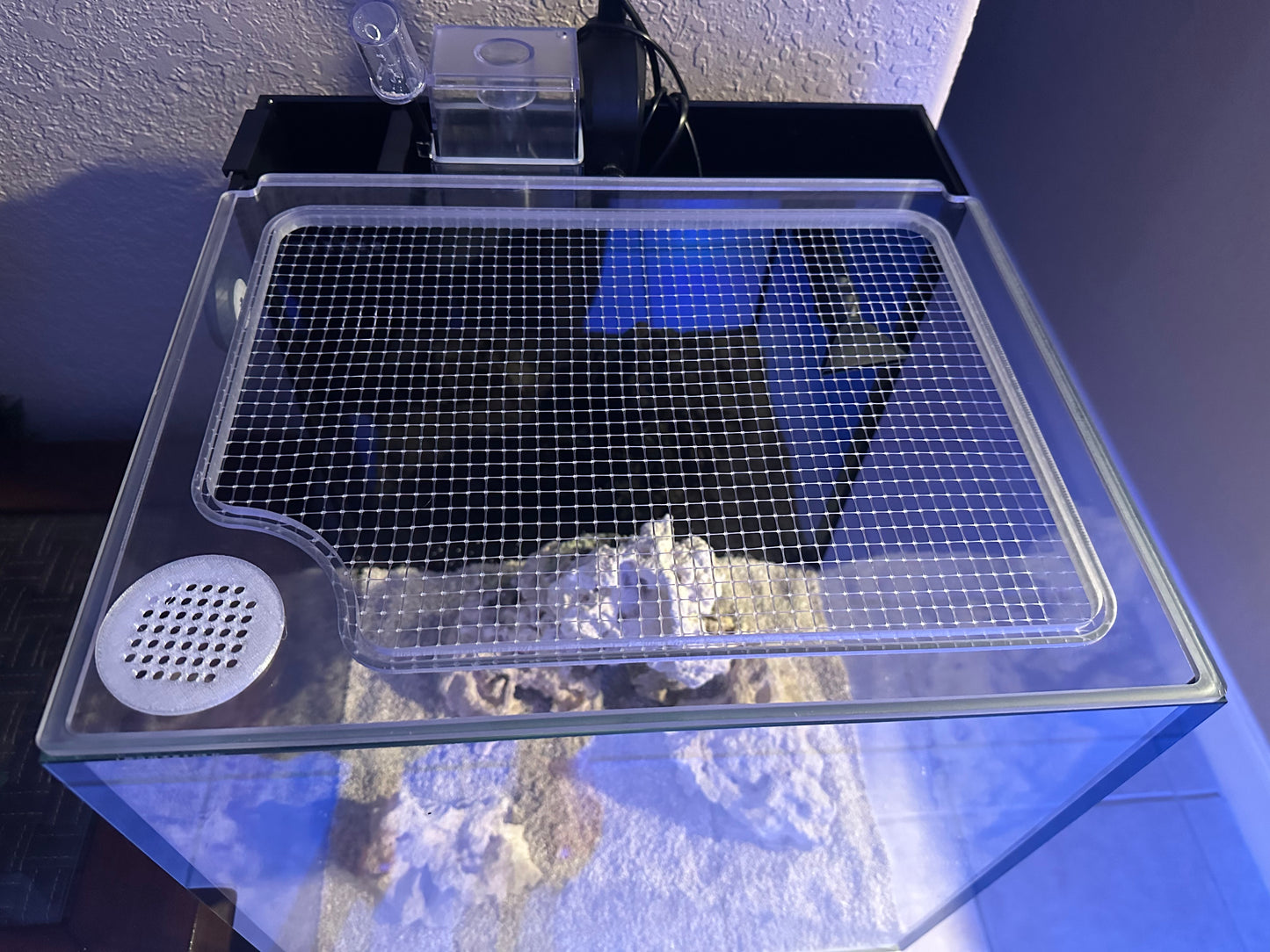 Innovative Marine AIO Mesh Solid Frame Polycarbonate Aquarium Lid