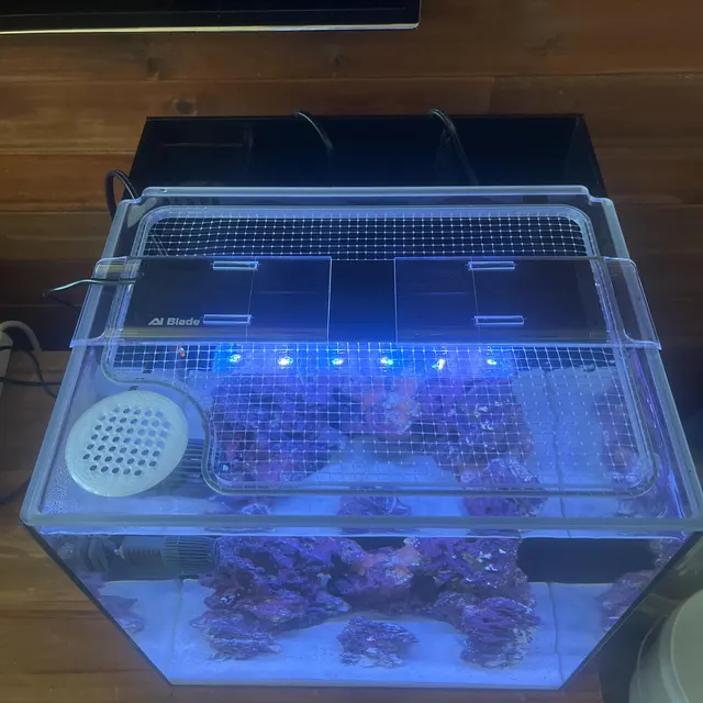 Hello Reef 15 | 33 AIO Mesh Solid Frame Polycarbonate Aquarium Lid